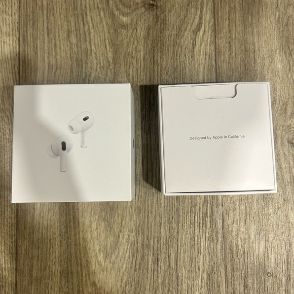 Apple AirPods Pro with Charging Case